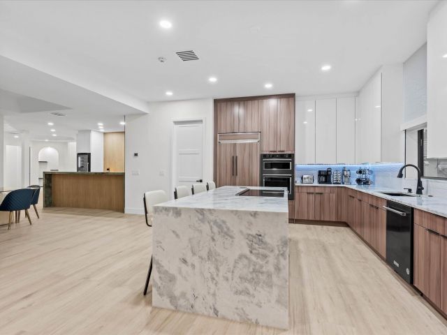 Home for sale at 2670 Tecumseh Drive - photo 6533951