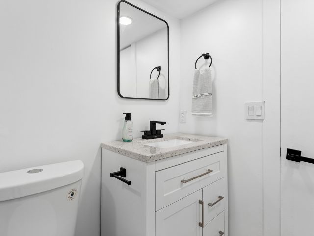 Home for rent at 107 SW 4th Avenue - photo 6532835