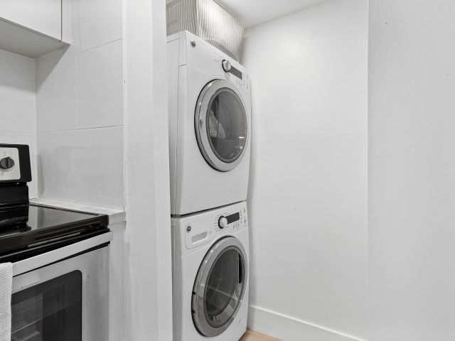 Home for rent at 107 SW 4th Avenue - photo 6532841