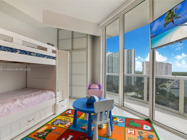 Apartment for rent  Unit #704 - photo 6526561