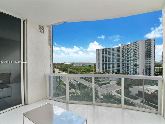 Apartment for rent  Unit #704 - photo 6526570