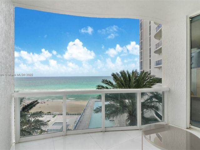 Apartment for rent  Unit #704 - photo 6526571