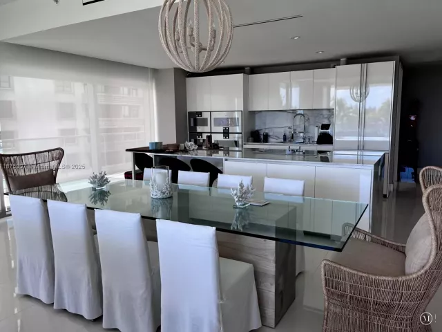 2-bedroom condo for sale in Bal Harbour - 10201 Collins Ave 301 - MondialRealty
