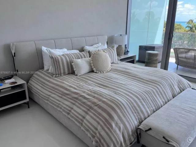 2-bedroom condo for sale in Bal Harbour - 10201 Collins Ave 301 - MondialRealty