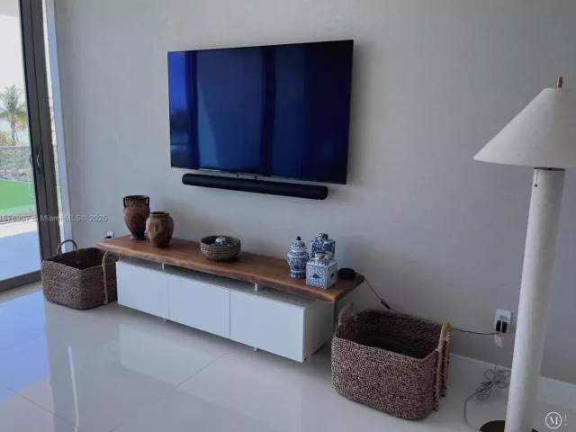 2-bedroom condo for sale in Bal Harbour - 10201 Collins Ave 301 - MondialRealty