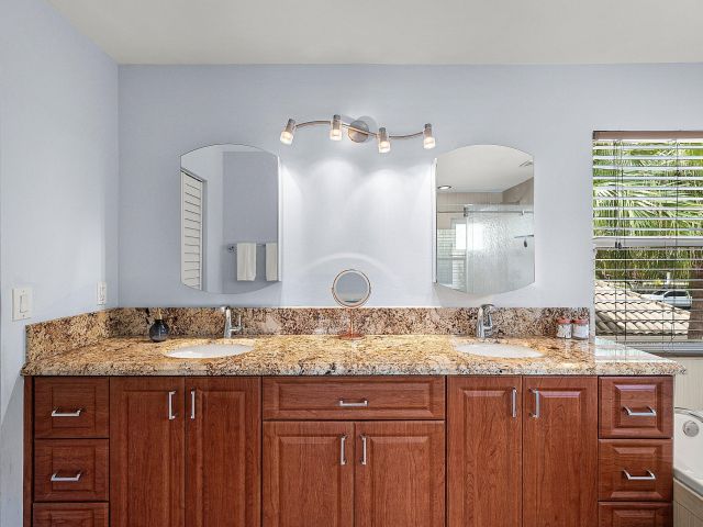 Home for sale at 6638 NW 27th Avenue - photo 6534892