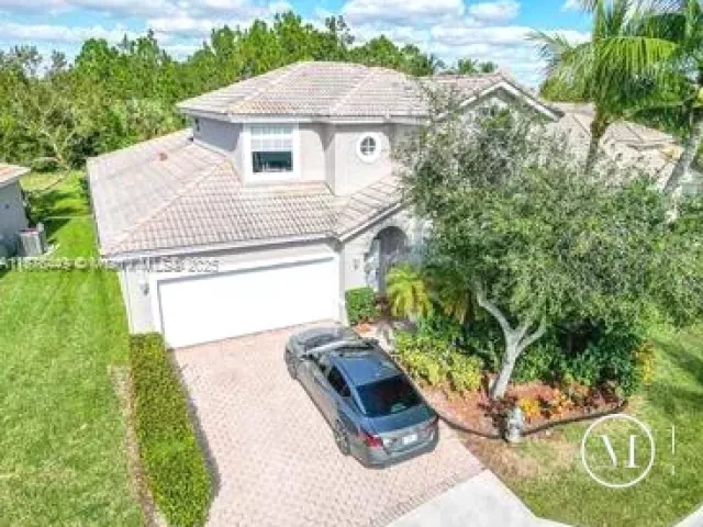 4-bedroom home for sale in West Palm Beach - 8525 Pine Cay - MondialRealty