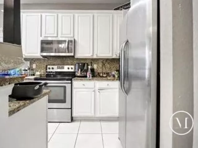 4-bedroom home for sale in West Palm Beach - 8525 Pine Cay - MondialRealty