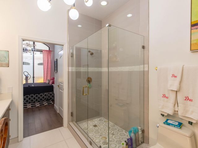 Apartment for sale  Unit #409 - photo 6555330