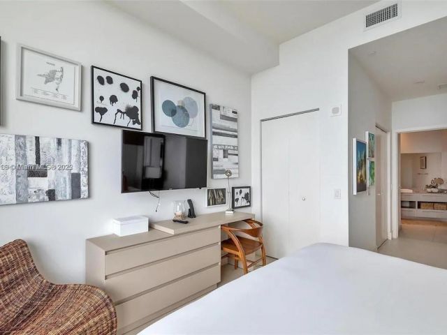 Apartment for rent  Unit #PH4106 - photo 6527343