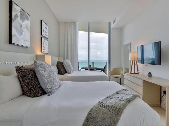 Apartment for rent  Unit #PH4106 - photo 6527355