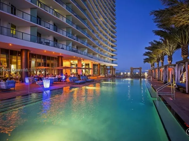 2-bedroom condo for rent in Hollywood - 4111 S Ocean Dr PH4106 - MondialRealty