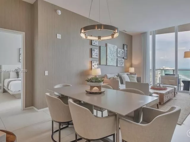 2-bedroom condo for rent in Hollywood - 4111 S Ocean Dr PH4106 - MondialRealty