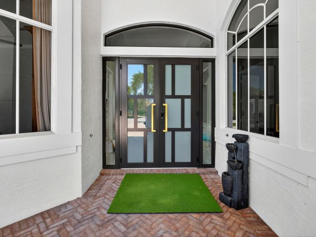 Home for rent at 6778 Oakmont Way - photo 6543320