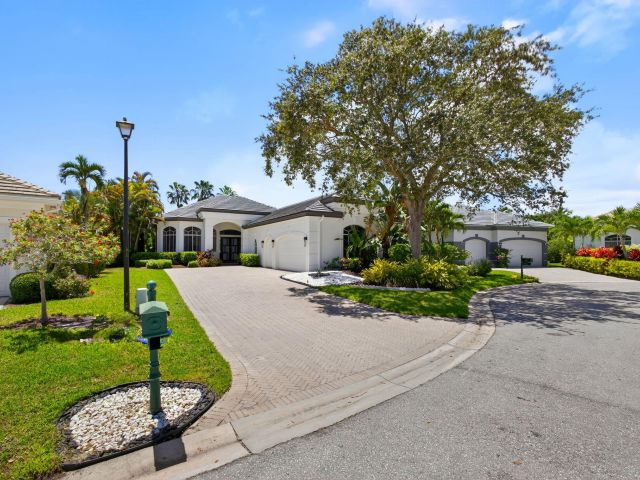 Home for rent at 6778 Oakmont Way - photo 6543327