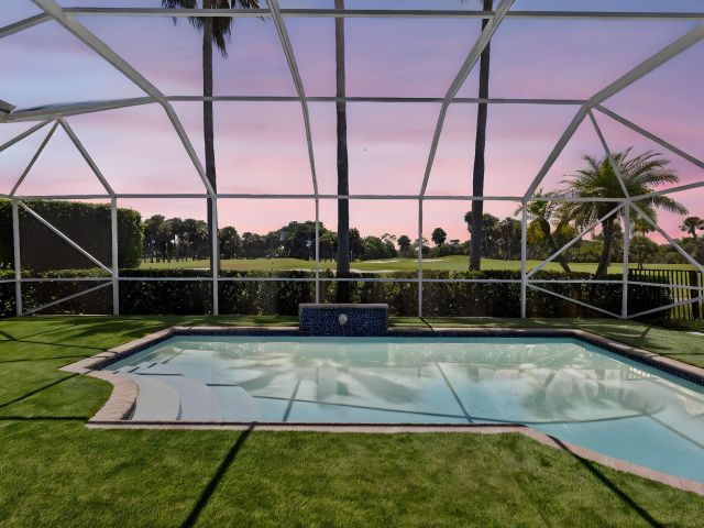 Home for rent at 6778 Oakmont Way - photo 6543328