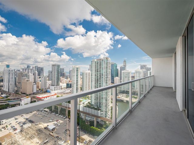 Apartment for sale  Unit #4201 - photo 6527306