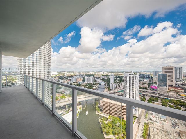 Apartment for sale  Unit #4201 - photo 6527308