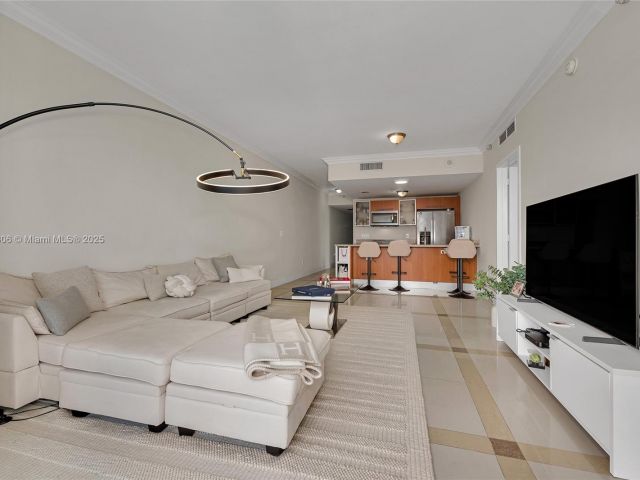 Apartment for sale  Unit #4201 - photo 6527313