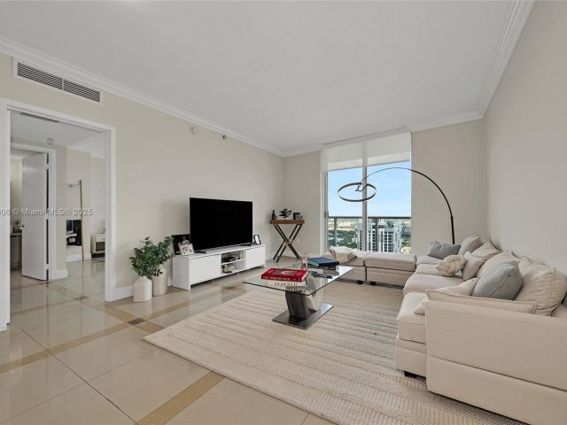 Apartment for sale  Unit #4201 - photo 6527314