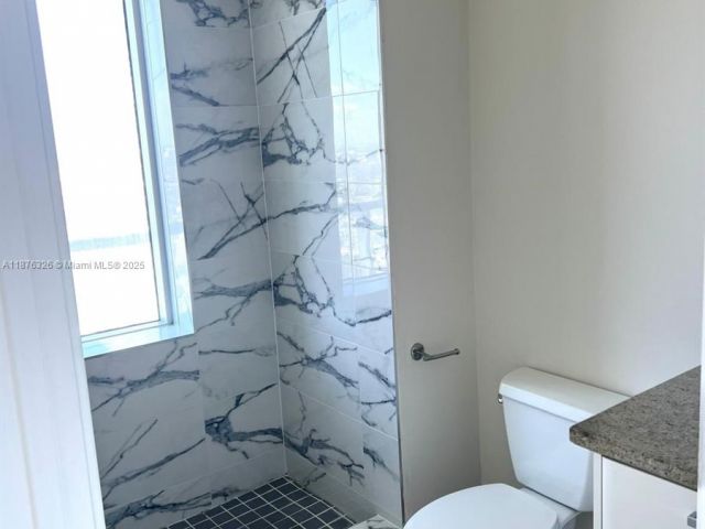 Apartment for sale  Unit #3502 - photo 6553847