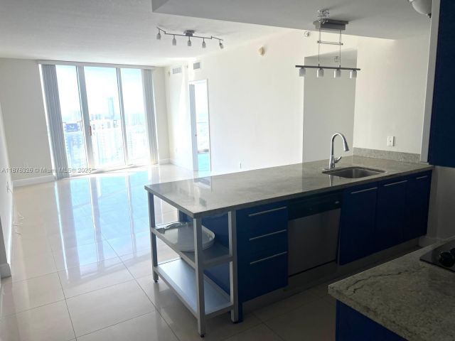 Apartment for sale  Unit #3502 - photo 6553849