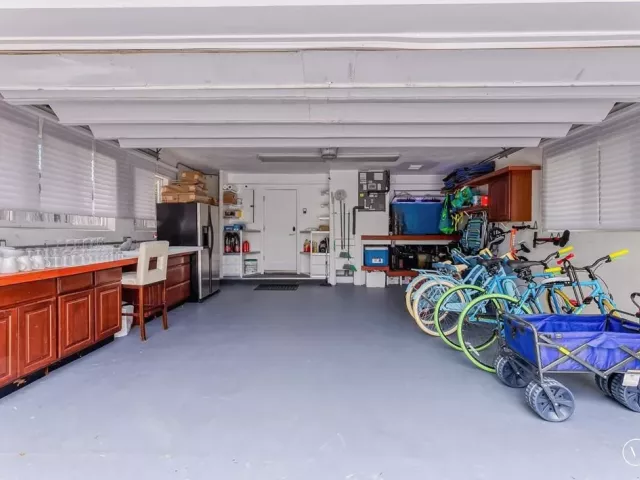 4-bedroom home for rent in Lauderdale By The Sea - 268 Imperial Lane - MondialRealty