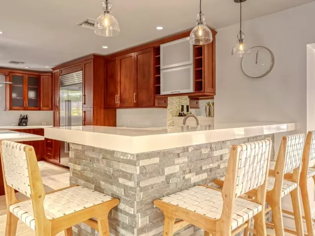 4-bedroom home for rent in Lauderdale By The Sea - 268 Imperial Lane - MondialRealty