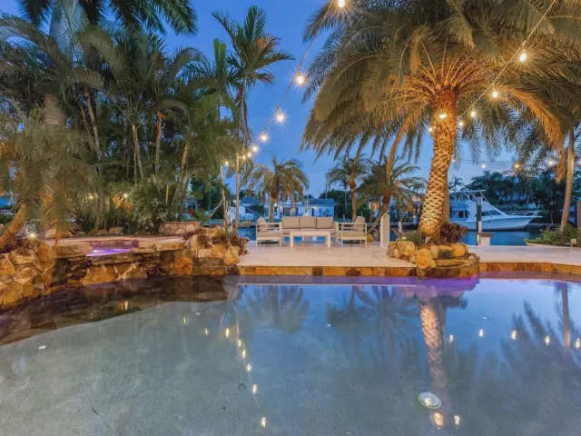 4-bedroom home for rent in Lauderdale By The Sea - 268 Imperial Lane - MondialRealty