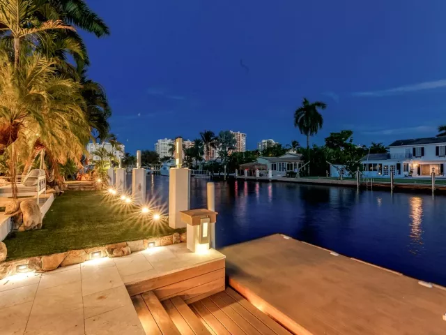 4-bedroom home for rent in Lauderdale By The Sea - 268 Imperial Lane - MondialRealty