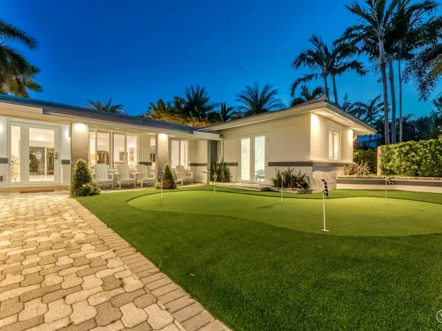 4-bedroom home for rent in Lauderdale By The Sea - 268 Imperial Lane - MondialRealty