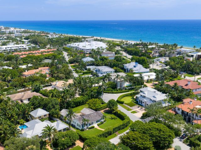 Home for sale at 1017 Tamarind Road - photo 6656899