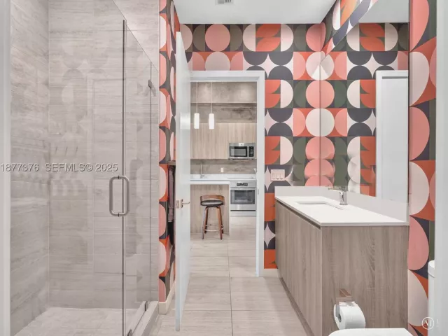 1-bedroom condo for sale in Miami - 3900 Biscayne Blvd S-616 - MondialRealty