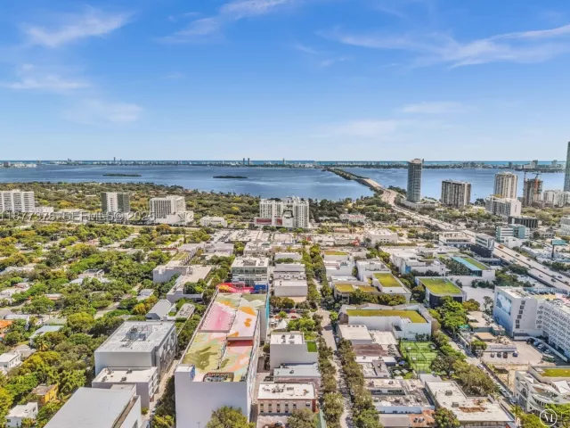 1-bedroom condo for sale in Miami - 3900 Biscayne Blvd S-616 - MondialRealty