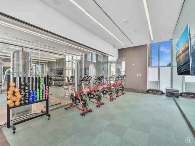 1-bedroom condo for sale in Miami - 3900 Biscayne Blvd S-616 - MondialRealty