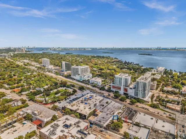 1-bedroom condo for sale in Miami - 3900 Biscayne Blvd S-616 - MondialRealty