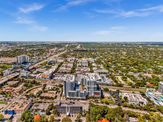 1-bedroom condo for sale in Miami - 3900 Biscayne Blvd S-616 - MondialRealty