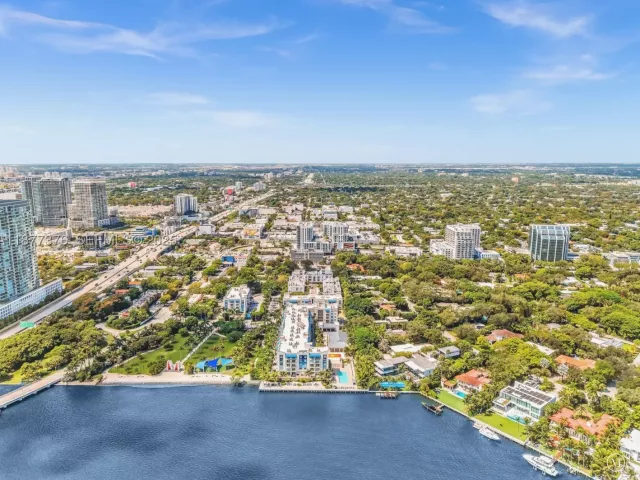 1-bedroom condo for sale in Miami - 3900 Biscayne Blvd S-616 - MondialRealty