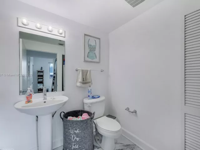 Apartment for sale  Unit #1909 - photo 6557211