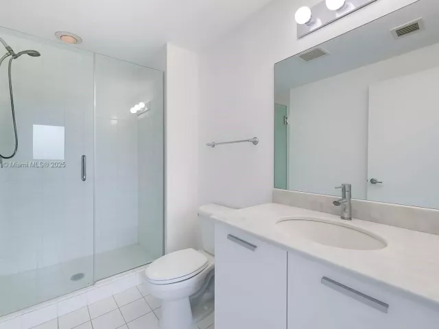 Apartment for sale  Unit #1909 - photo 6557213