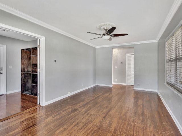 Home for rent at 736 Rockland Drive, House - photo 6533559