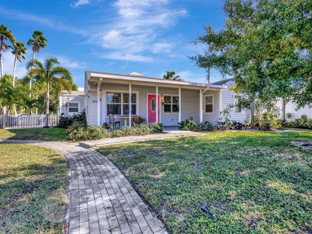 Home for rent at 736 Rockland Drive, House - photo 6533566