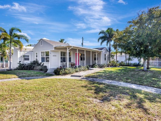 Home for rent at 736 Rockland Drive, House - photo 6533567