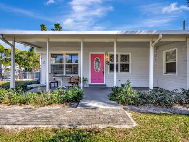 Home for rent at 736 Rockland Drive, House - photo 6533576