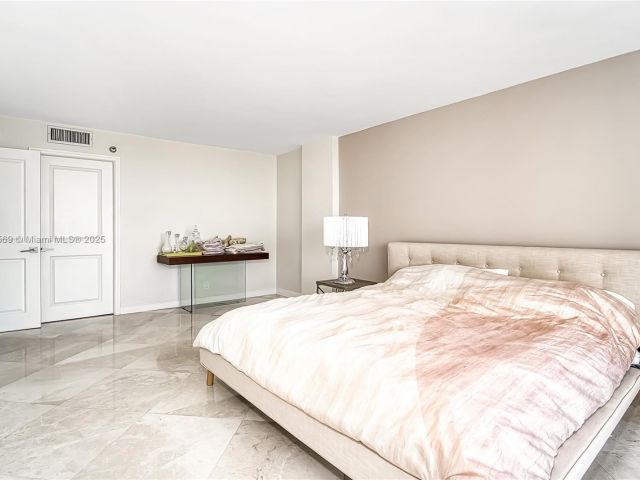 Apartment for sale  Unit #1709 - photo 6530347