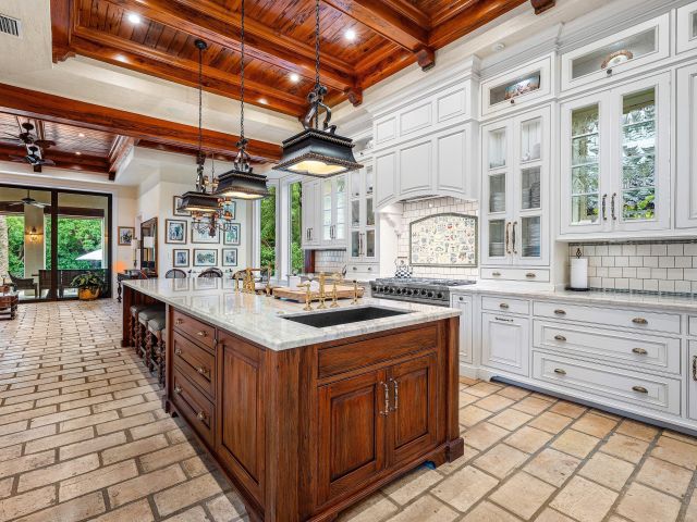 Home for sale at 518 Harbor Court - photo 6532536