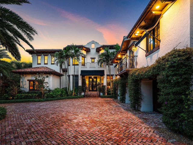 Home for sale at 518 Harbor Court - photo 6532552