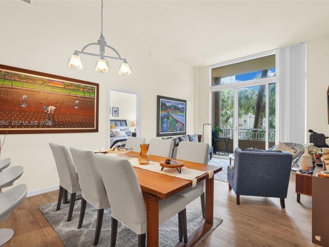 2-bedroom condo for sale in Aventura - 19501 W Country Club Dr 207 - MondialRealty