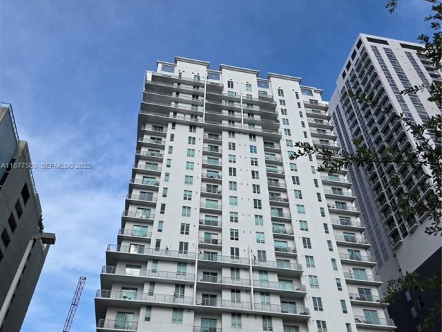 Apartment for sale  Unit #1104 - photo 7436290