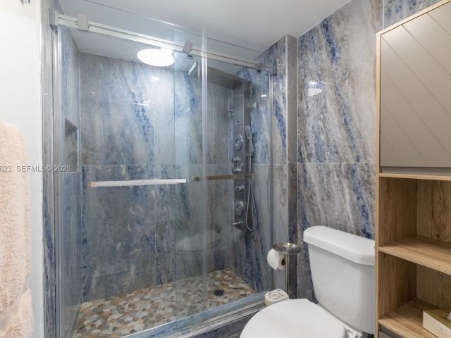 Apartment for sale  Unit #2504 - photo 7122069